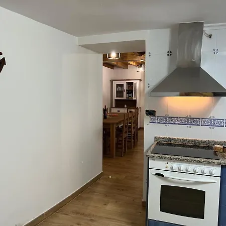 Casa En 5 Y 2 Plantas * Treceño