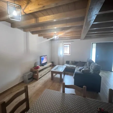 Casa En 5 Y 2 Plantas Holiday home *