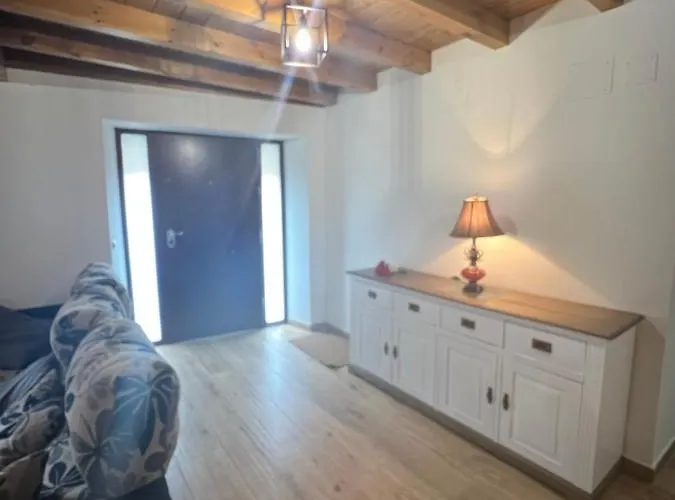 Casa En 5 Y 2 Plantas Holiday home Treceno