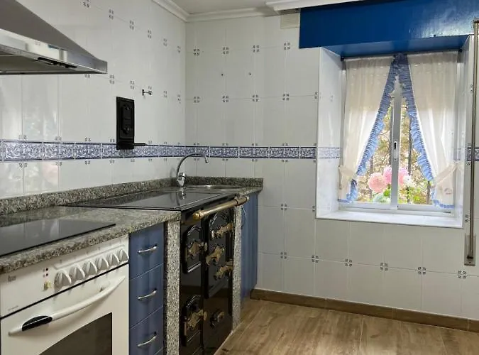 Casa En 5 Y 2 Plantas Treceno